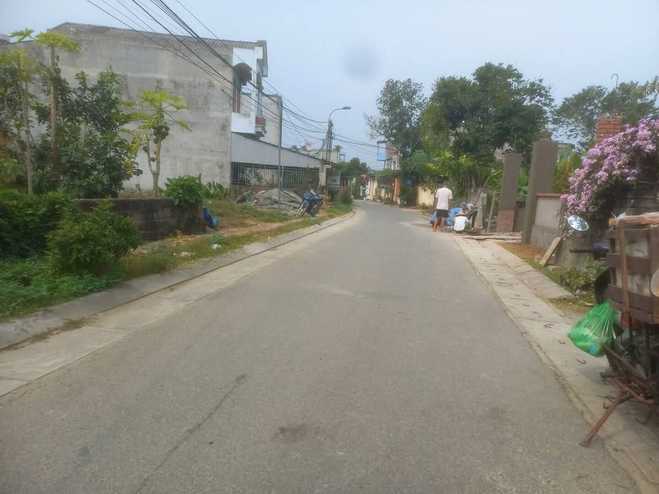 Đất nền Tân Hà Tuyên Quang 120m² giá 2 tỷ - Đường nhựa ô tô tránh nhau!