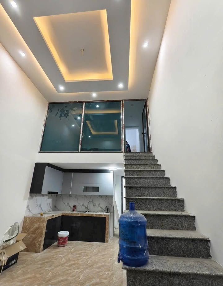 Nhà mặt đường Đặng Dung, Yên Bái 48m² giá chỉ hơn 1 tỷ - Cơ hội vàng cho bạn!