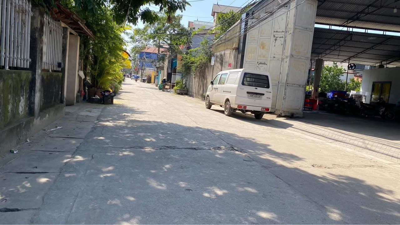 Đất nền Mê Linh 143m² giá 5 tỷ - Đường thông ô tô tránh!