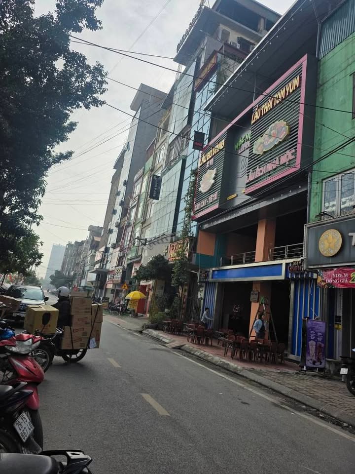 Nhà phân lô vỉa hè Trạm Trôi 45m² giá 9.79 tỷ - Ô tô đỗ trước cửa, sẵn sàng vào ở!