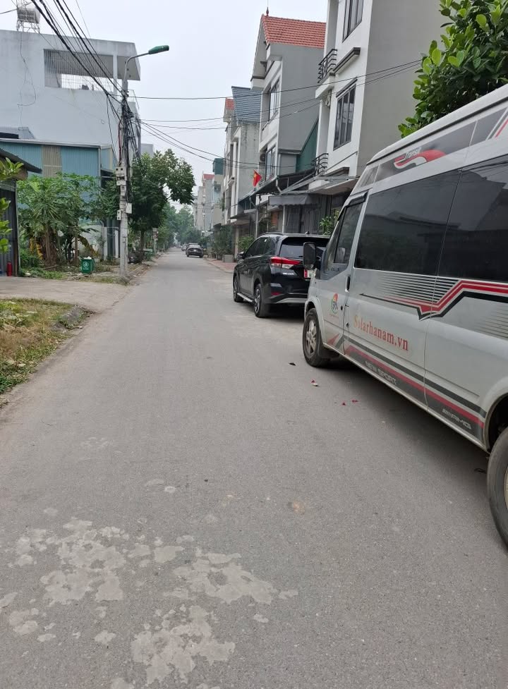 Nhà Yên Vĩnh, Hoài Đức 48m² giá 9 tỷ - Đường 8m, sẵn sàng vào ở!