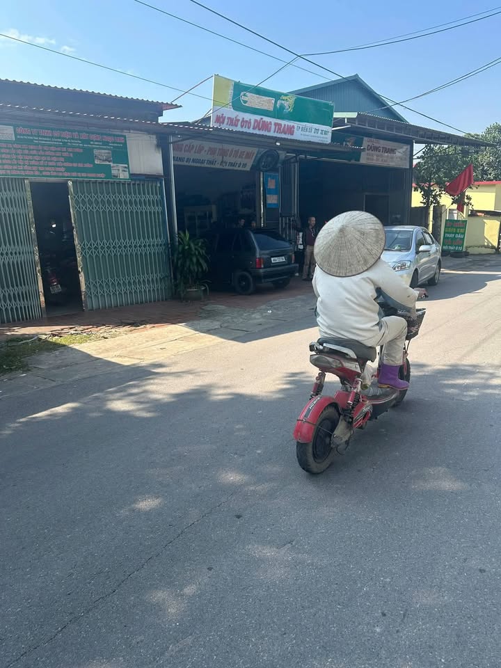 Lô đất Xuân Hòa 130m² giá 3.6 tỷ - Đầu tư tiềm năng với 5 phòng trọ!