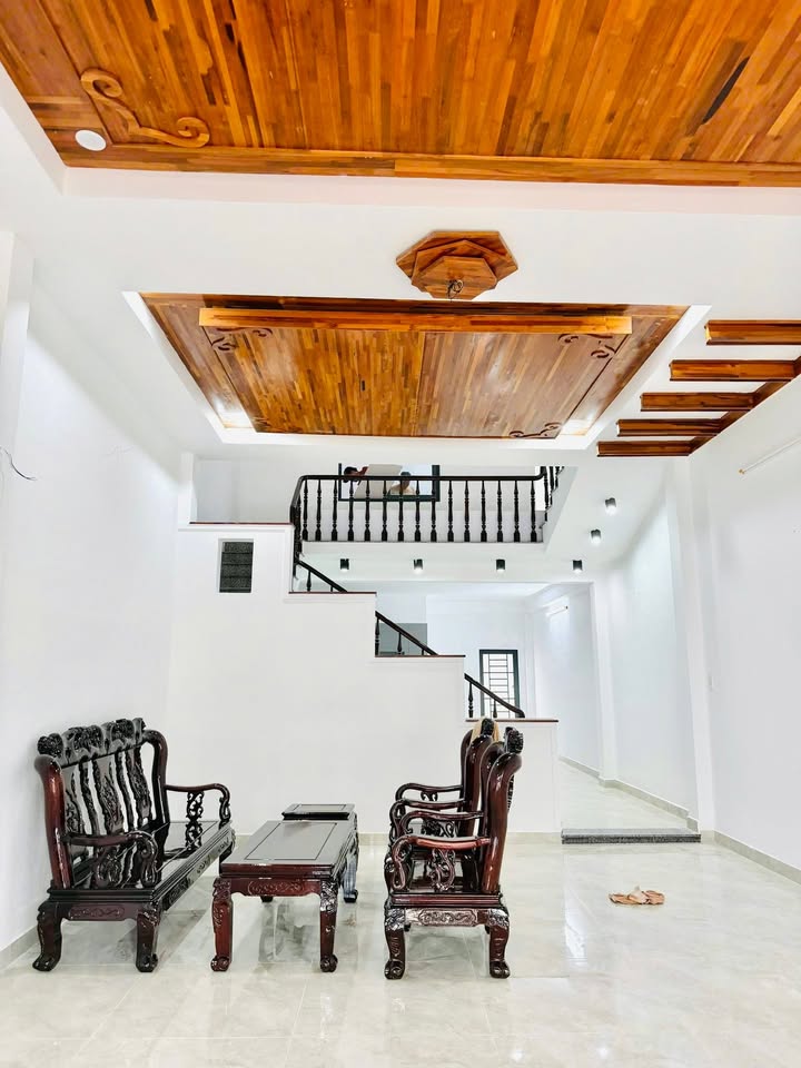 Nhà 2 tầng tại đường Hà Duy Phiên, quận Cẩm Lệ, Đà Nẵng - Giá chỉ 5.89 tỷ!