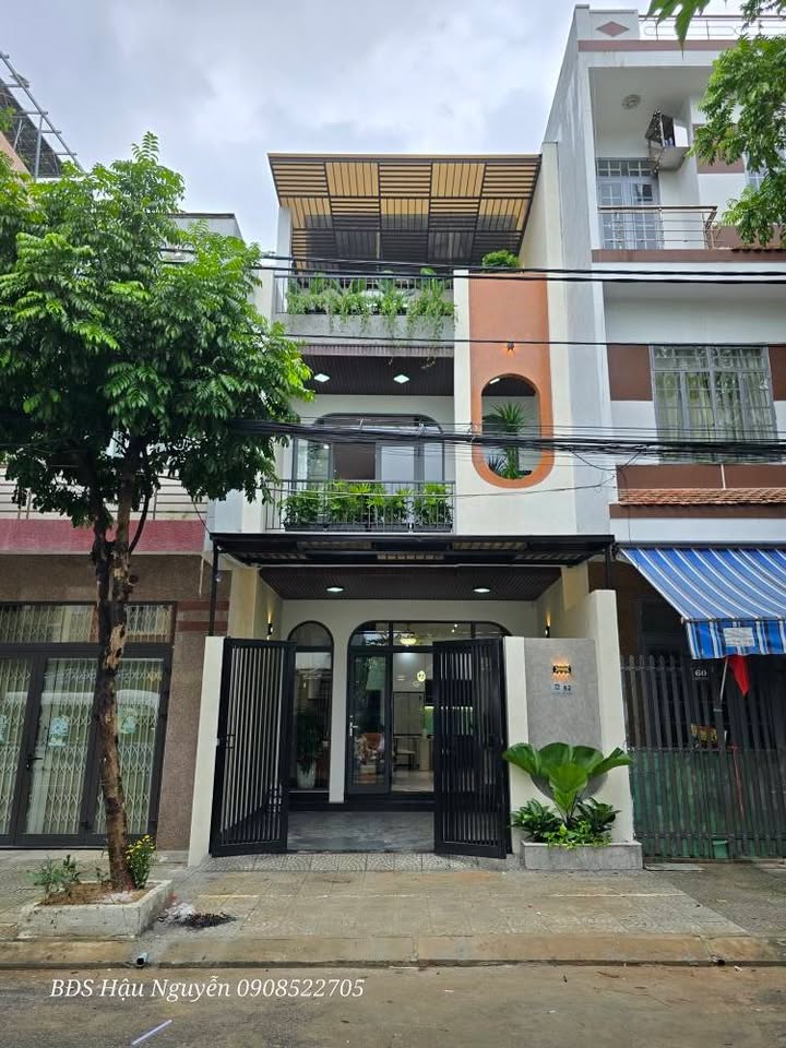 Nhà 3 tầng Hòa Minh Liên Chiểu 87,5m² giá 7.99 tỷ - Sẵn sàng vào ở!