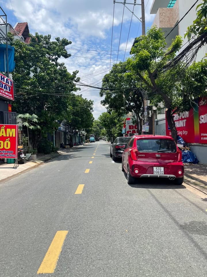 Đất mặt tiền đường 185, Phước Long B, Thủ Đức 140m² giá 11.8 tỷ - Đầu tư sinh lời hấp dẫn!