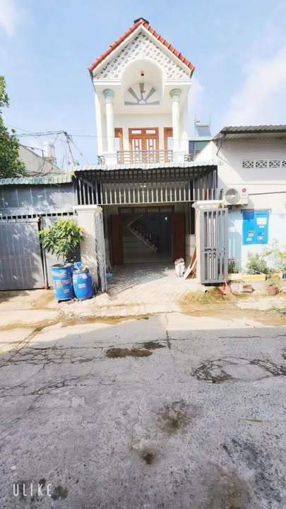 Nhà lầu trệt Bình Chuẩn 60m² giá 1.42 tỷ - Vị trí đẹp, tiện ích đầy đủ!