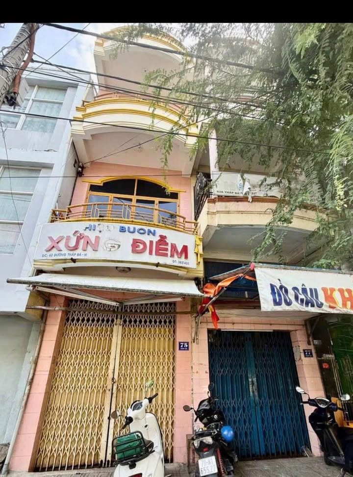 Nhà mặt tiền Tháp Bà Nha Trang 18.1m² giá 3.98 tỷ - Kinh doanh sầm uất gần biển!