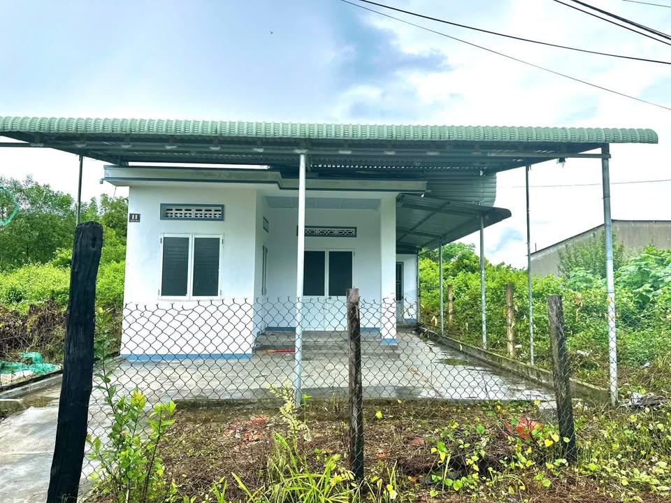 Nhà Diên Lâm, Diên Khánh 102m² giá 650 triệu - Vị trí đẹp, tiện nghi đầy đủ!