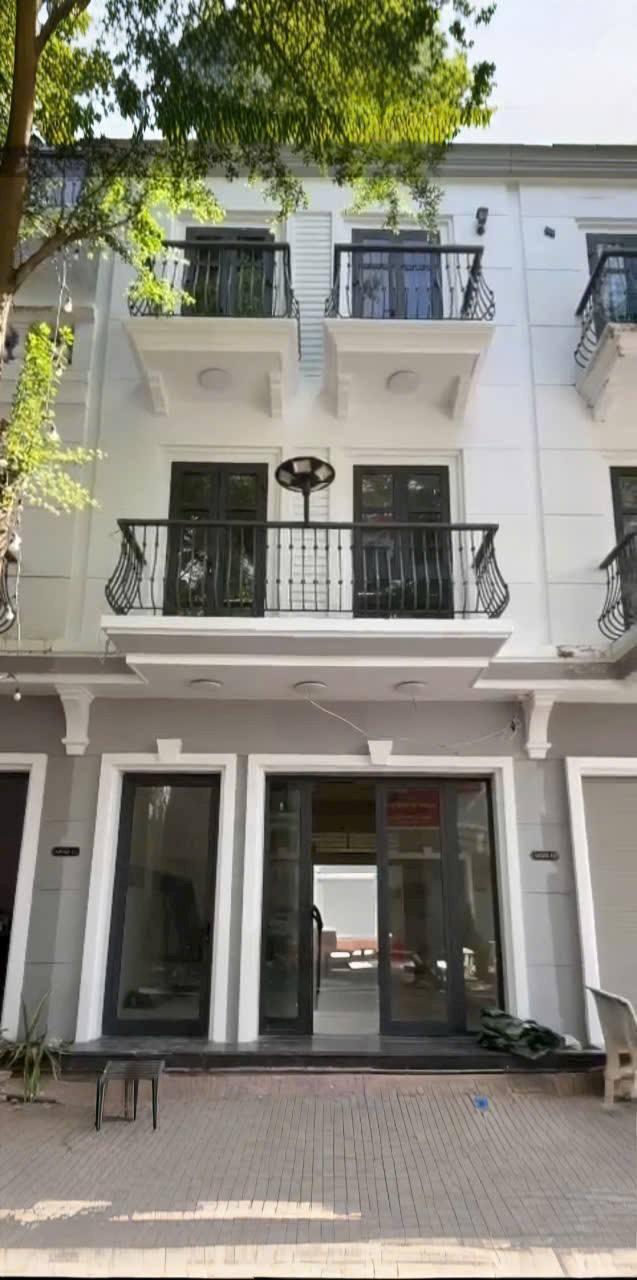 Nhà nguyên căn cho thuê Trần Huỳnh Bạc Liêu 4 tầng giá 13 triệu - Vị trí đẹp gần Vincom!