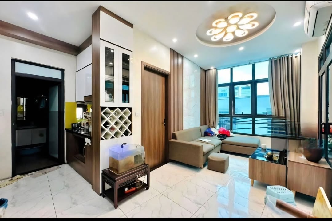 Nhà mặt phố Đê La Thành, Đống Đa 72m² giá 18 tỷ - Lô góc hiếm có đầu tư sinh lời!