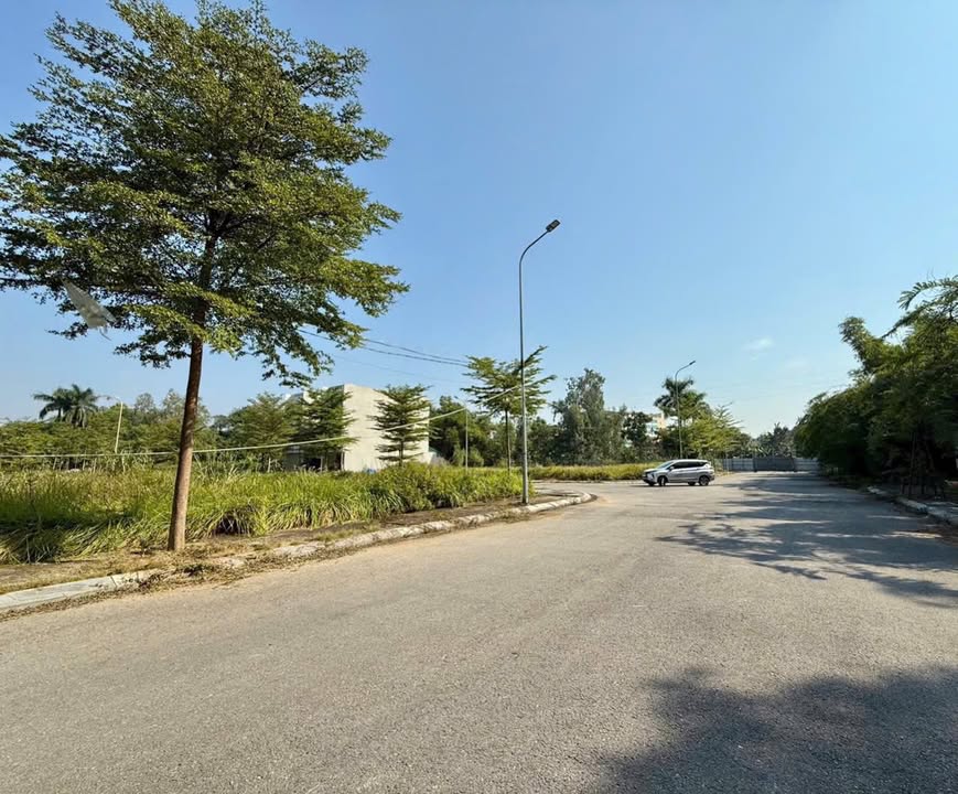 Đất nền Vĩnh Yên 100m² giá 2.8 tỷ - Vị trí trung tâm, đầu tư sinh lời!