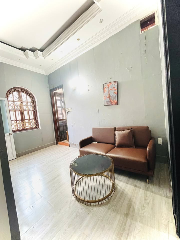 Căn hộ cho thuê Tôn Đức Thắng Đống Đa 55m² - Nội thất đầy đủ, thoáng sáng!