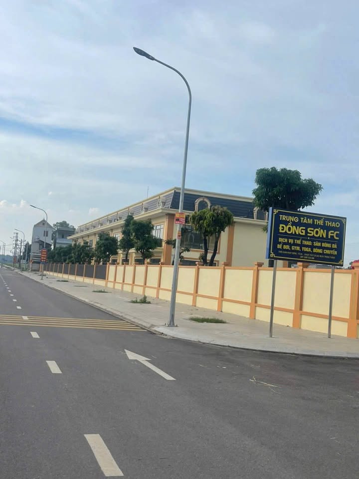 Đất Làn 1 - Trần Danh Tuyên, Đồng Sơn, Bắc Ninh 100m² - Vị trí đắc địa, kinh doanh thuận lợi!