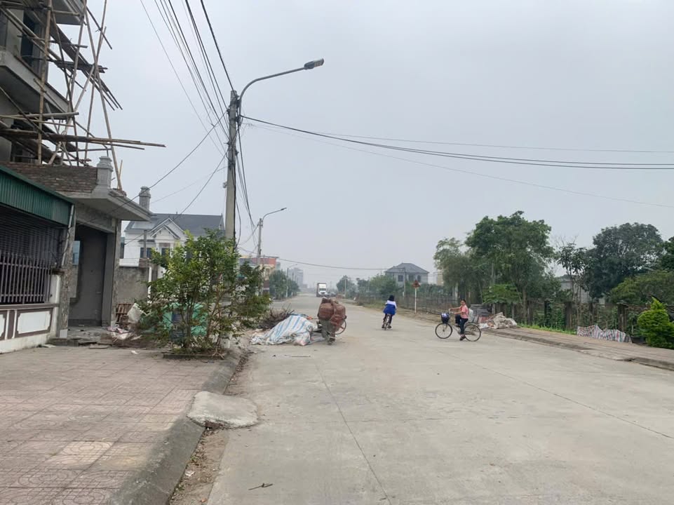 Đất phân lô mới Xóm Dậm, Khánh Hòa 180m² giá 4.9 tỷ - Cơ hội đầu tư tuyệt vời!