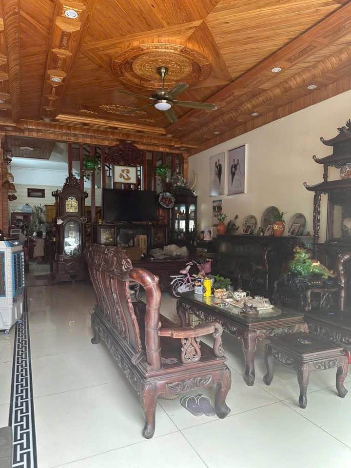 Nhà phố Phạm Hồng Thái, Vân Giang, 76m² giá 6 tỷ - Hướng Tây Bắc, sẵn sàng ở ngay!