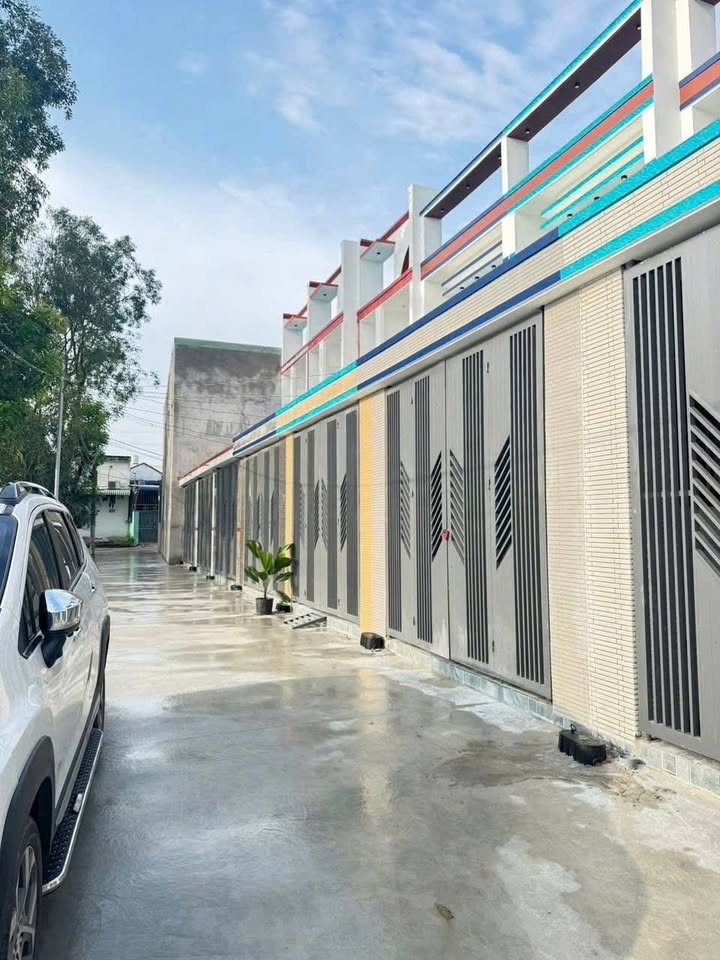 Nhà phố Tân Phước Khánh, Tân Uyên 72m² giá 1.69 tỷ - Sổ hồng riêng, chính chủ!
