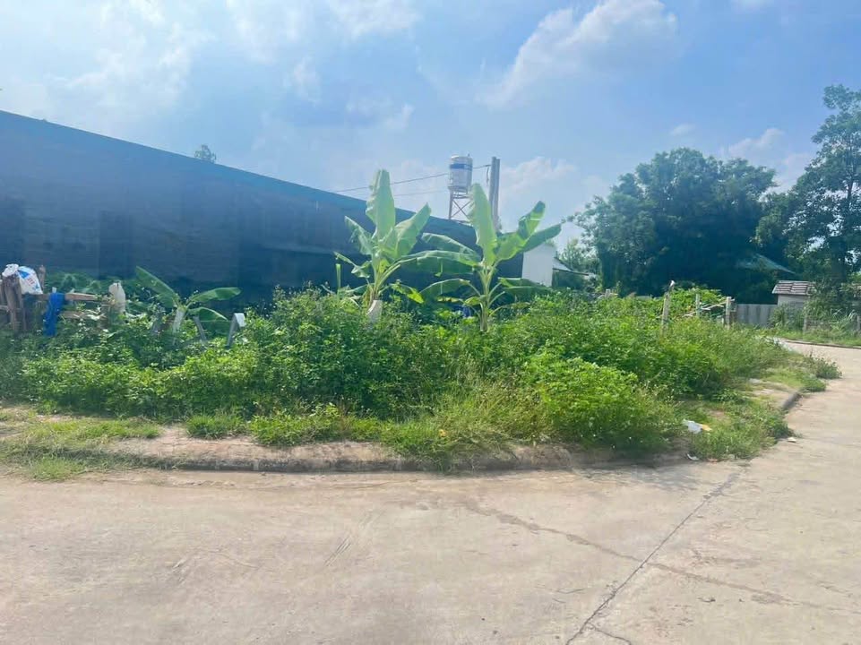 Lô đất 3 mặt tiền Cầu Máng Gia Khánh 108m² giá 3 tỷ - Di chuyển thuận lợi!