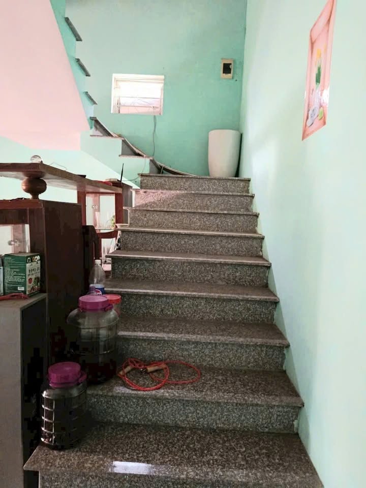 Nhà mái thái 126,8m² tại Vĩnh Yên giá 1,7 tỷ - Sổ hồng trao tay!