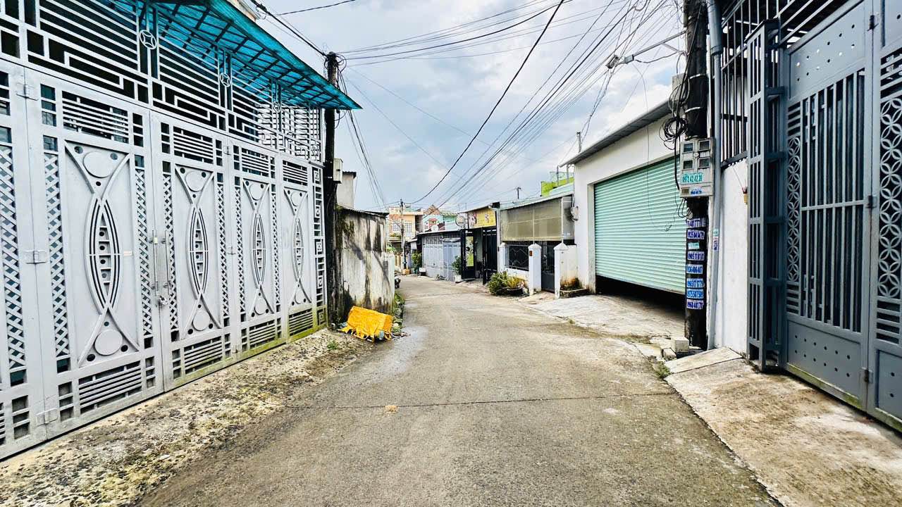 Nhà cấp 4 hẻm Phan Đình Phùng, Pleiku 128.8m² giá 2 tỷ - Vị trí trung tâm thuận lợi!