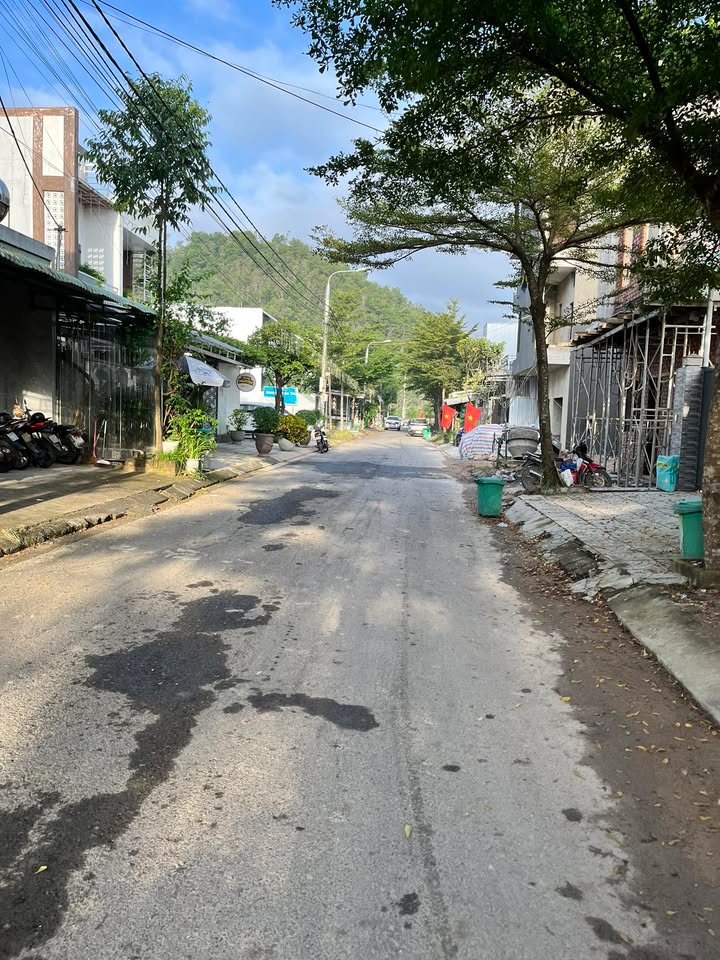 Đất nền mặt tiền Khánh An 150m² giá chỉ 5.3 tỷ - An ninh, tiềm năng sinh lời!