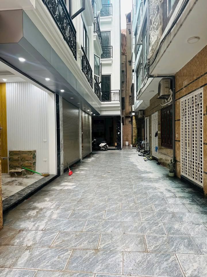 Nhà 6 tầng Trương Định 35m² giá 900 triệu - Sẵn sàng vào ở ngay!