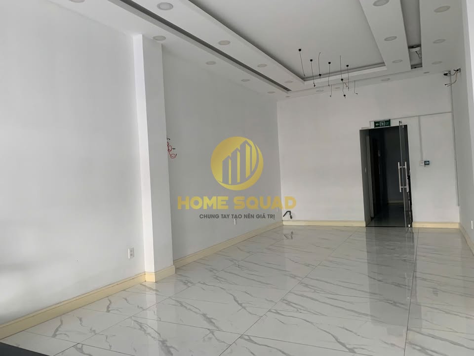 Nhà mặt tiền Nguyễn Văn Giai, Quận 1, 88m² giá 65 triệu - Vị trí đắc địa cho kinh doanh!