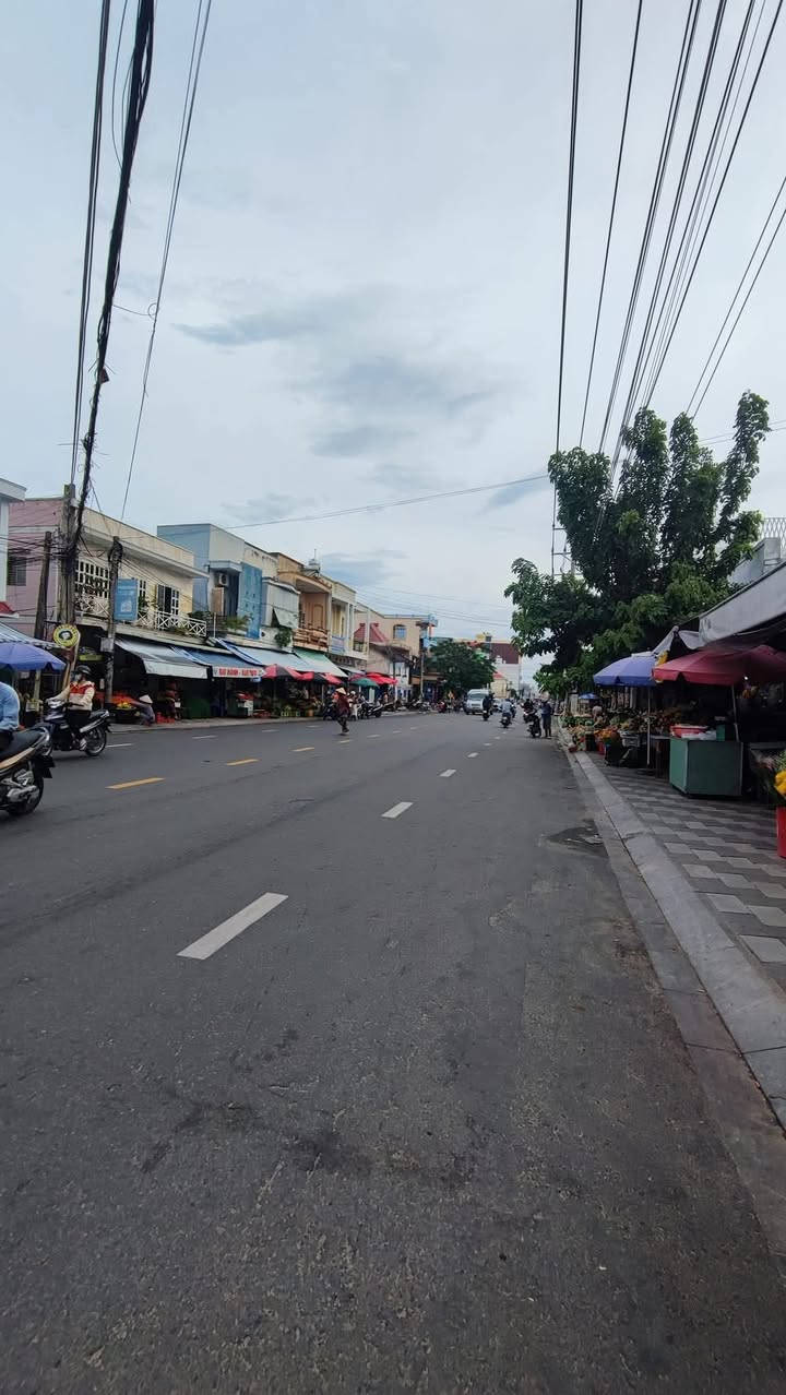 Nhà mặt tiền Nguyễn Hội - Phan Thiết 78m² giá chỉ 6.7 tỷ - Kinh doanh thuận lợi!