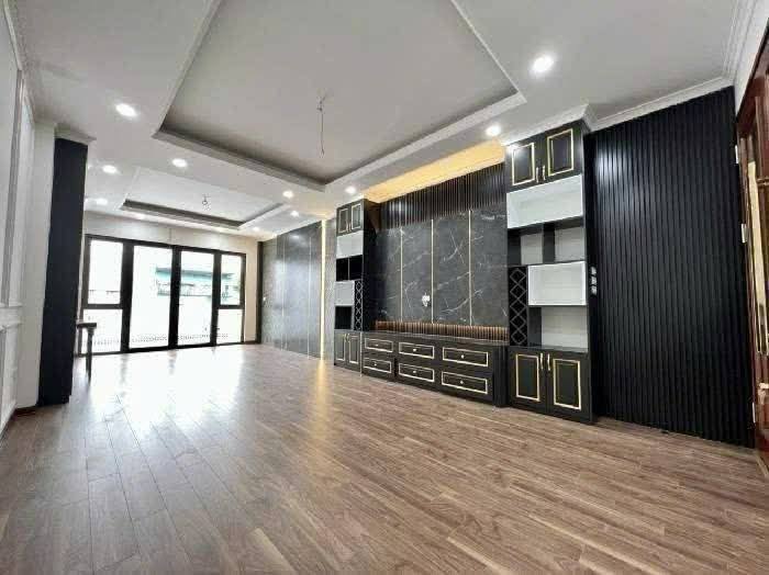 Nhà phố Tân Mai Hoàng Mai 71m² giá 24.5 tỷ - Đầu tư sinh lời ngay!