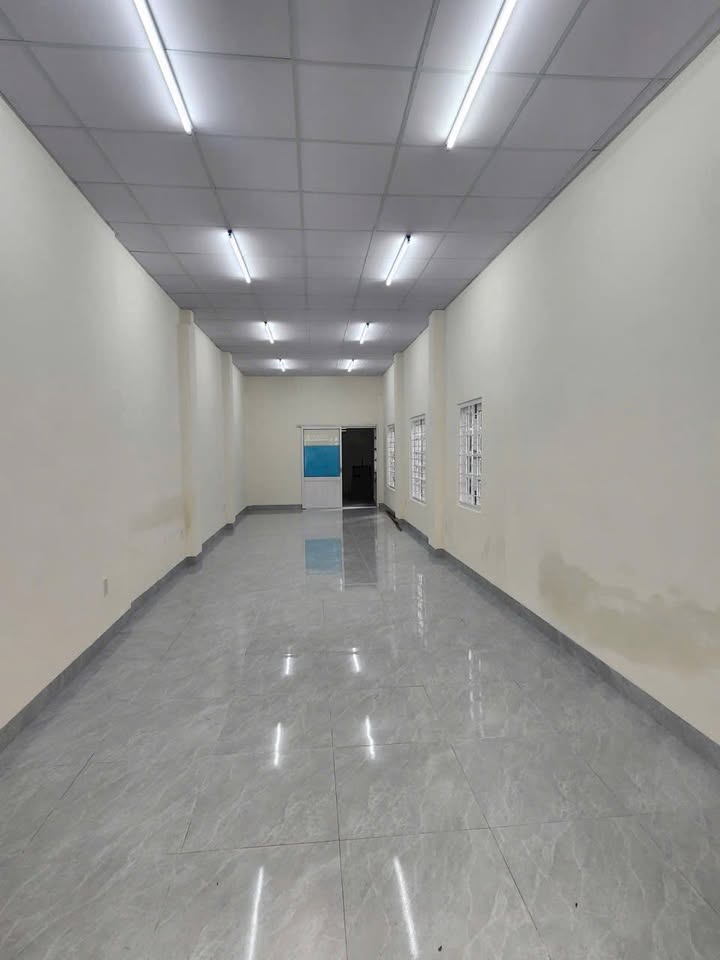 Nhà cho thuê 2 mặt tiền Tô Hiến Thành, Nha Trang 66,5m² - Kinh doanh thuận lợi!