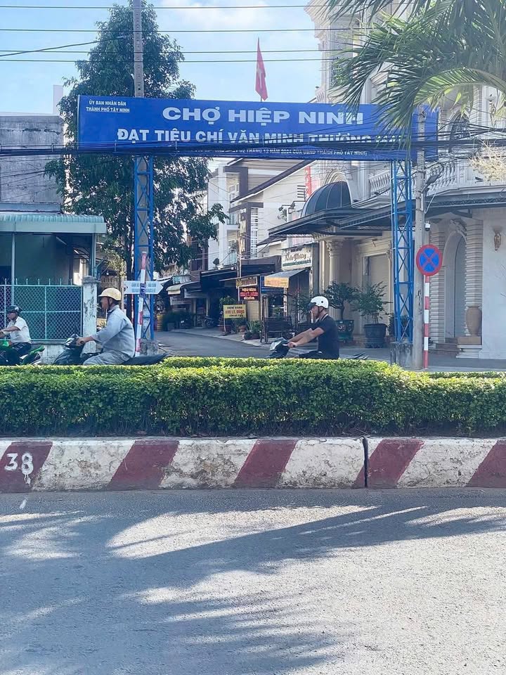 Đất mặt tiền chợ Hiệp Ninh 117m² giá 2.7 tỷ - Cơ hội đầu tư kinh doanh lý tưởng!