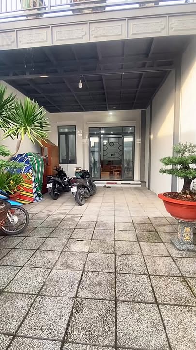 Nhà riêng Tân Ninh, Tây Ninh 150m² giá 2.5 tỷ - Vị trí đắc địa gần chợ và siêu thị