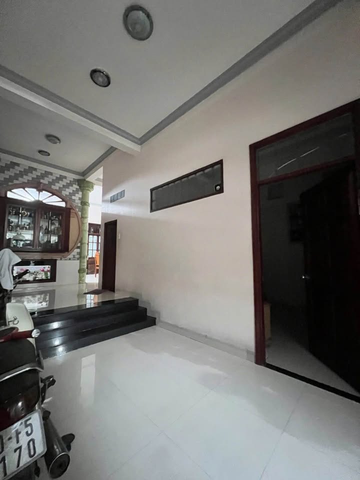 Nhà mặt tiền chợ nhỏ Tân Hiệp 210m² giá 8.3 tỷ - Đầu tư sinh lời ngay!