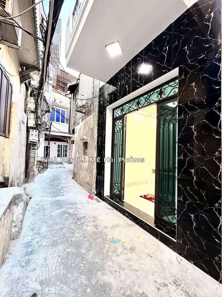 Nhà 3 tầng ngõ Miếu Hai Xã, Hải Phòng 30m² giá 2.39 tỷ - Chính chủ bán gấp!