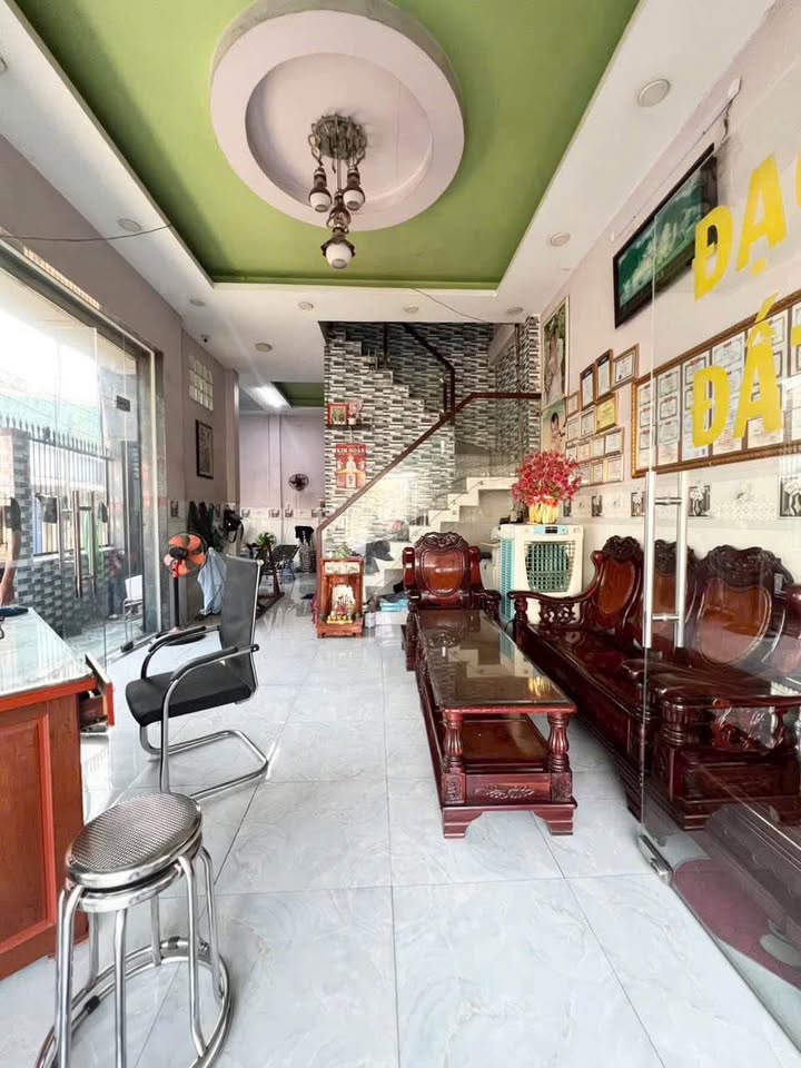 Nhà mặt tiền Võ Văn Vân, Tân Vĩnh Lộc 70m² giá 3.6 tỷ - Hướng Đông, cho thuê 15 triệu/tháng!