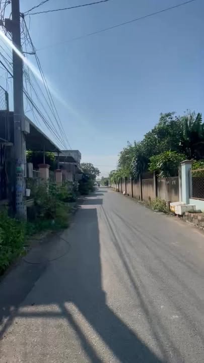 Nhà đẹp Quảng Tiến Trảng Bom 250m² giá 4.2 tỷ - Vị trí đắc địa gần chợ và trường học!