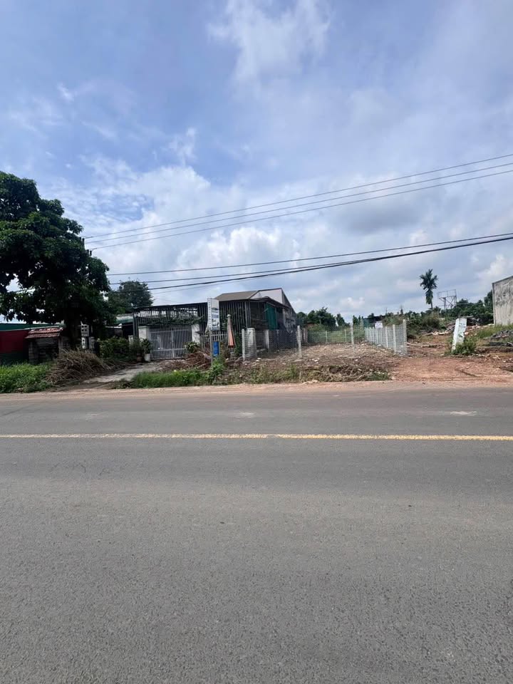 Đất mặt tiền Tỉnh Lộ 2, Hòa Khánh, Buôn Ma Thuột 187m² giá 2.4 tỷ - Đầu tư sinh lời ngay!