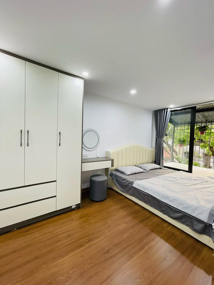 Căn hộ tập thể Nguyên Hồng Ba Đình 35m² giá 500 triệu - Vị trí đỉnh, không thể bỏ lỡ!