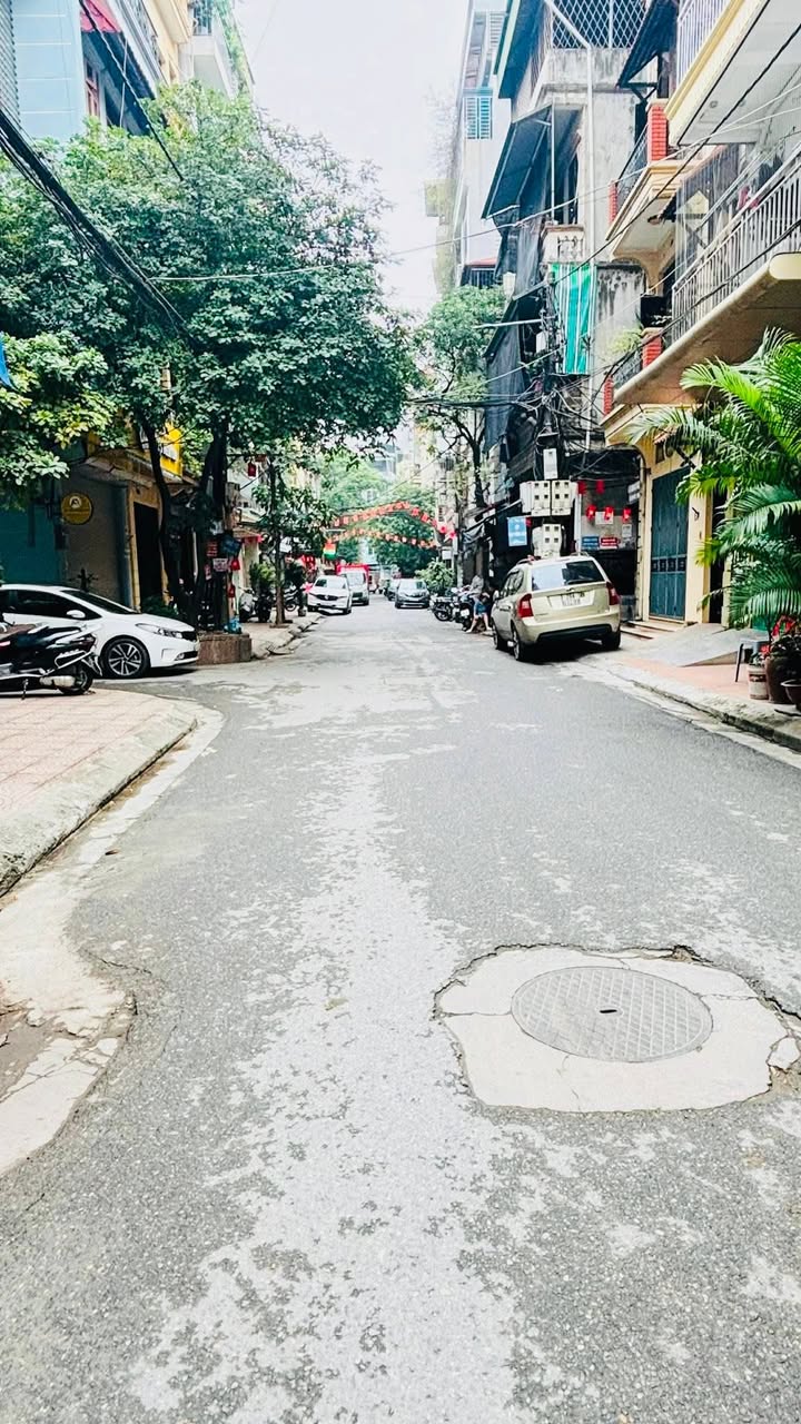 Nhà phân lô Nguyễn Chí Thanh, Đống Đa 138m² giá 65 tỷ - Sổ đỏ nở hậu, kinh doanh đỉnh!