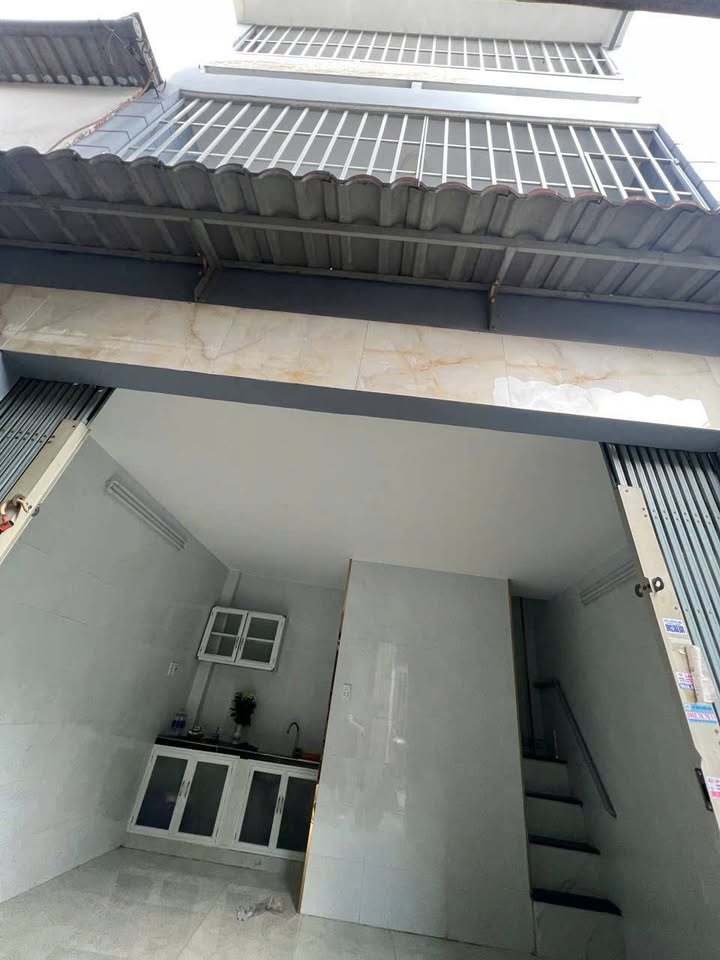 Nhà riêng 3 tầng 179 Ấp Chiến Lược, Bình Tân 53m² giá 2.38 tỷ - Dọn vào ở ngay!