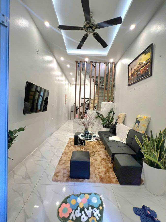 Nhà phố Hoàng Hoa Thám, Ba Đình 31m² giá 8.35 tỷ - Nhà đẹp, gần phố!