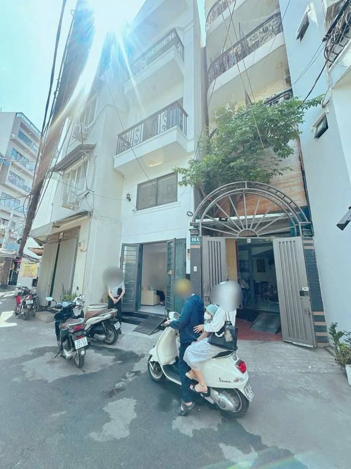 Nhà mặt tiền 46B Phan Tây Hồ, Phú Nhuận 33m² giá 6.5 tỷ - Vị trí đắc địa kinh doanh sầm uất!