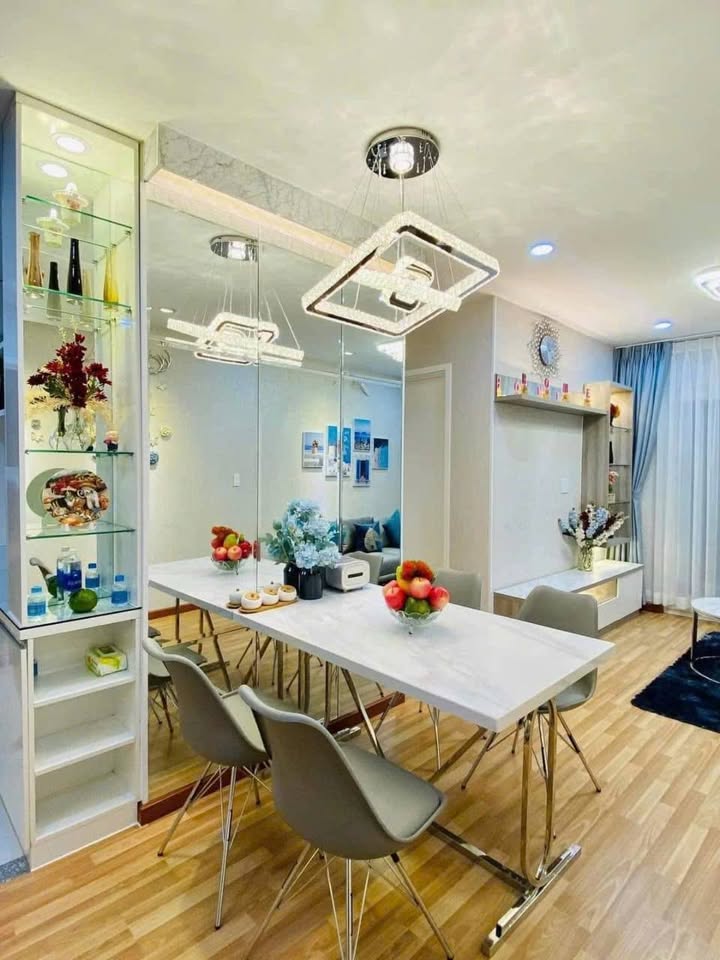 Căn hộ Diamond Quận 8 73m² giá 10 triệu - Full tiện ích sang trọng!