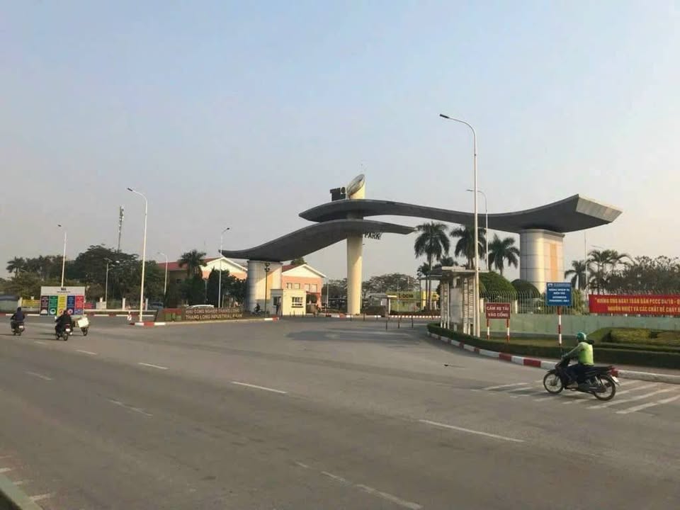 Nhà 2 tầng Sáp Mai Võng La 76m² giá 9 tỷ - Kinh doanh sầm uất ngay trung tâm!