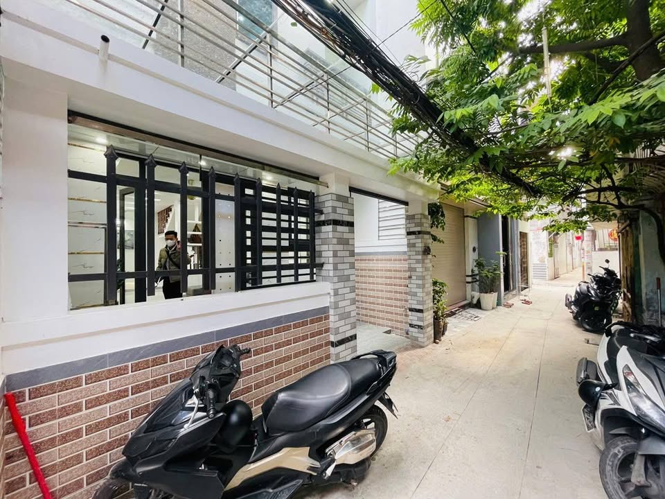Nhà phố Nguyễn Cộng Hòa Hải Phòng 48m² giá 3.9 tỷ - An ninh tuyệt đối và sân riêng