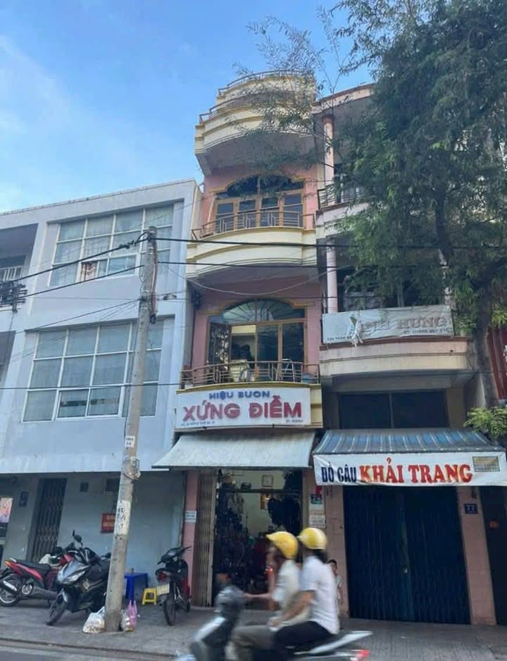 Nhà 4 tầng mặt tiền Tháp Bà, Nha Trang - Giá 3.98 tỷ, kinh doanh đắc địa!