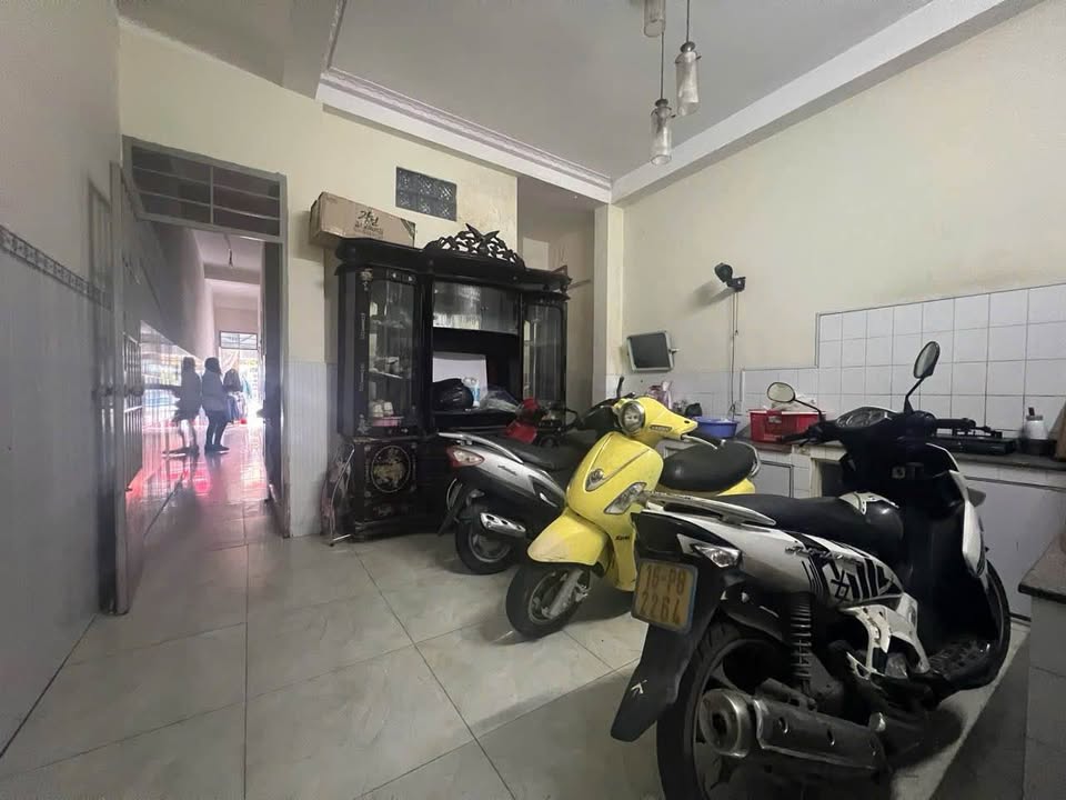 Nhà mặt tiền kinh doanh đường Huỳnh Thúc Kháng, Nha Trang 134m² - Vị trí đắc địa, giá tốt!