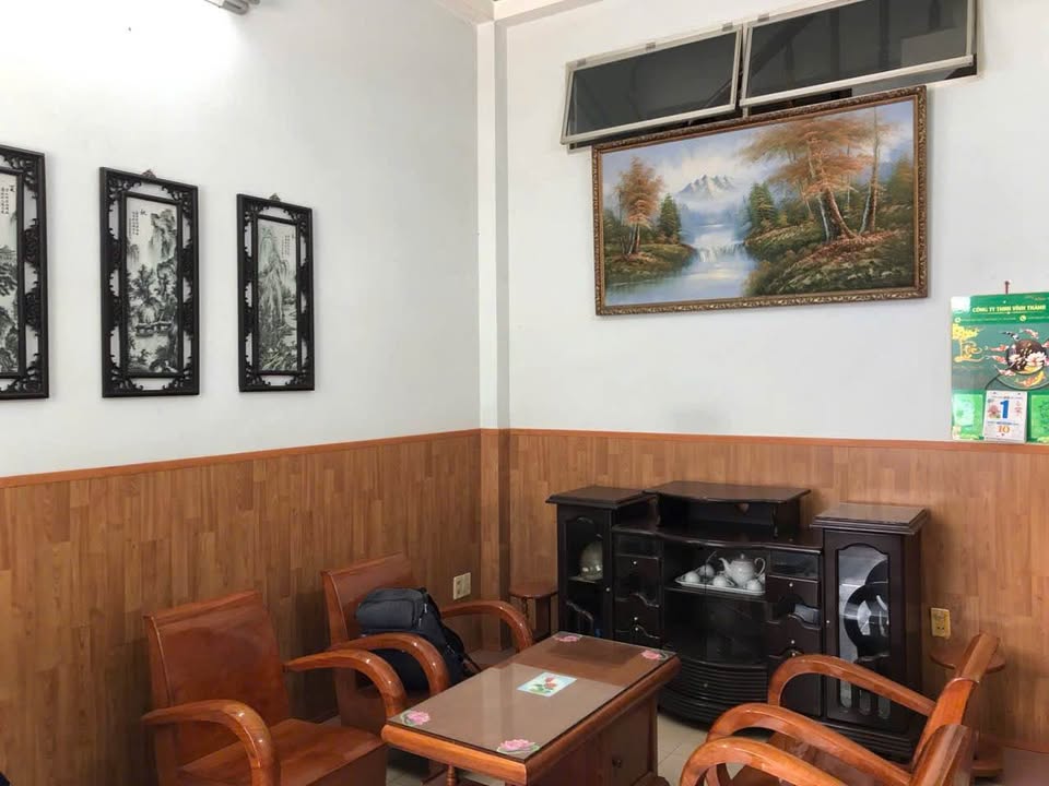 Nhà mặt tiền Nguyễn Khanh, Phước Hải, Nha Trang 46.8m² giá 7.6 tỷ - Vị trí trung tâm hiếm có!