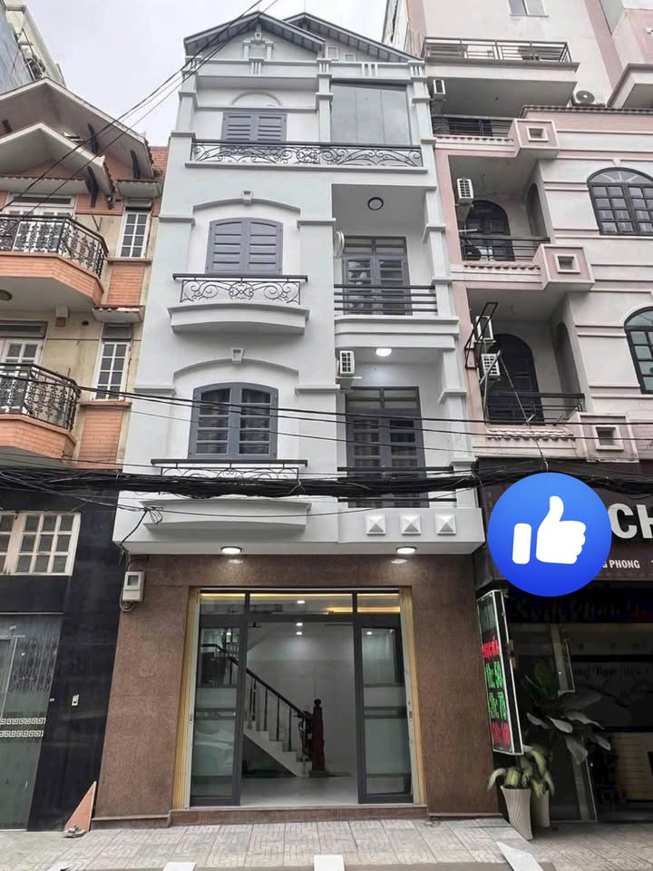 Nhà mặt tiền Lê Hồng Phong, Quận 10 - 49m² giá 18 tỷ - Kinh doanh sầm uất!