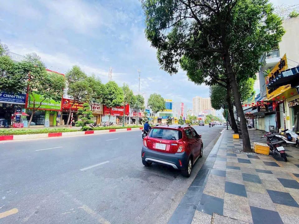 Nhà Mặt Tiền Đường Lê Hồng Phong, Vũng Tàu 36m² giá 6.85 tỷ - Vị trí kinh doanh đắc địa!