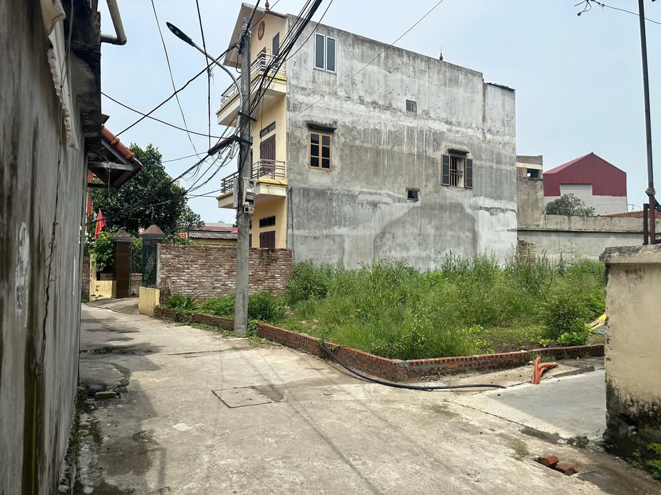 Đất nền Phường Hồ, Thuận Thành 66m² giá 3 tỷ - Ô tô vào tận đất, vị trí đẹp!